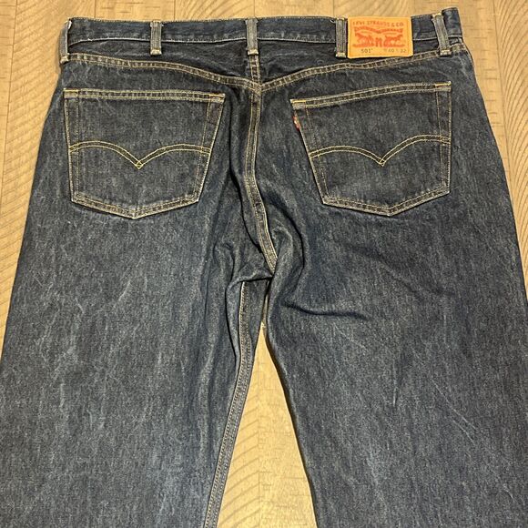 Levis Mens 501 Original Fit Denim Jeans Size 40x32 Button Fly - Picture 7 of 8